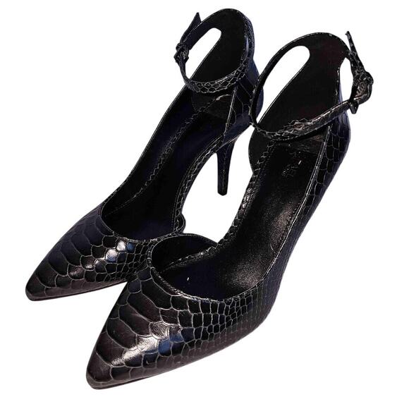 Michael Kors Black Snakeskin Pointed Toe Stiletto Heels Size 9M - Picture 1 of 9